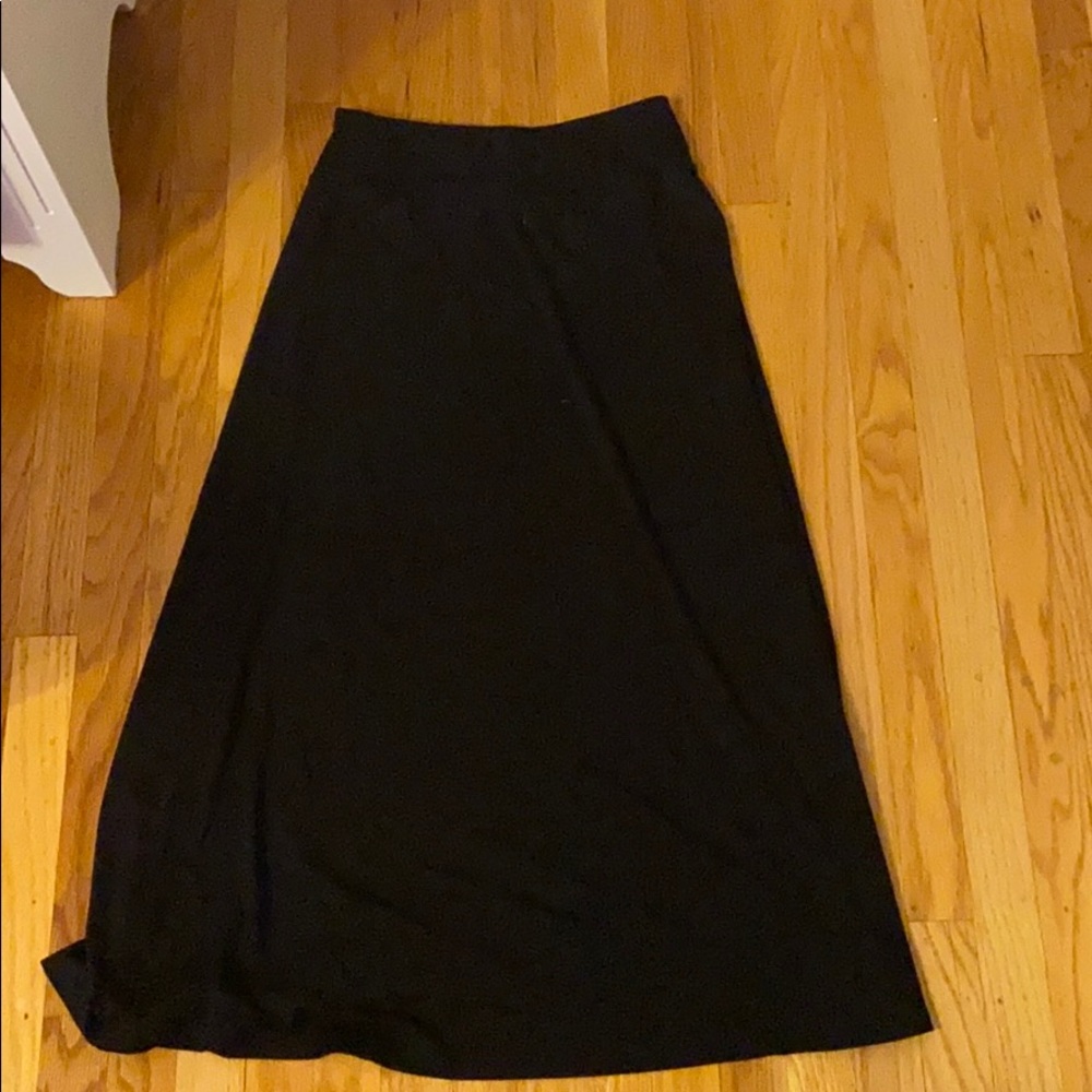 Black shirt